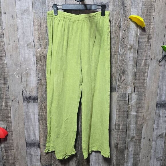 Goddess Gear Green Linen Cropped Flare Pants - Picture 1 of 4